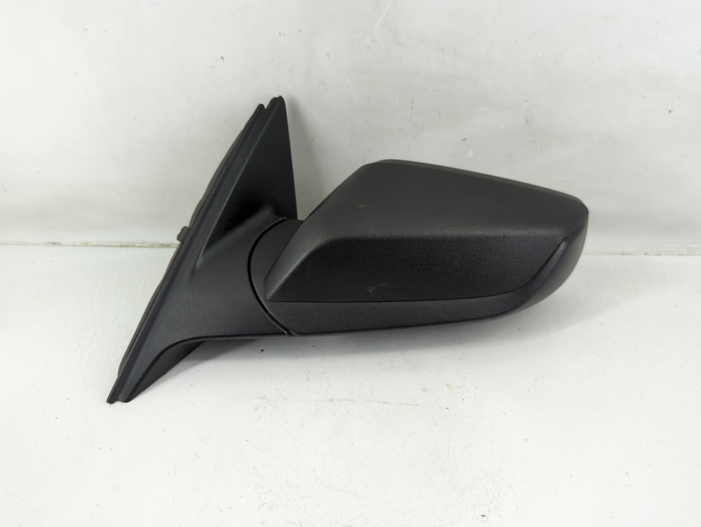 2016-2021 Chevrolet Malibu Driver Side View Mirror - Left Door Mirror OEM Used - Oemusedautoparts1.com