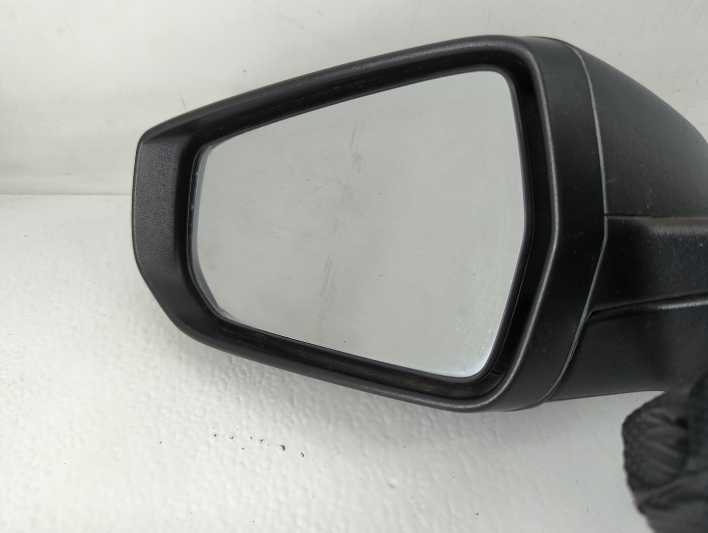 2016-2021 Chevrolet Malibu Driver Side View Mirror - Left Door Mirror OEM Used - Oemusedautoparts1.com