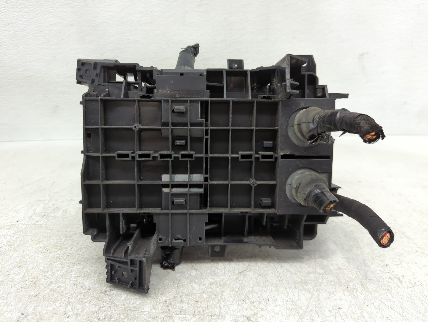 2019-2021 Chevrolet Malibu Fusebox Fuse Box Panel Relay Module Fits Fits 2019 2020 2021 OEM Used Auto Parts - Oemusedautopar