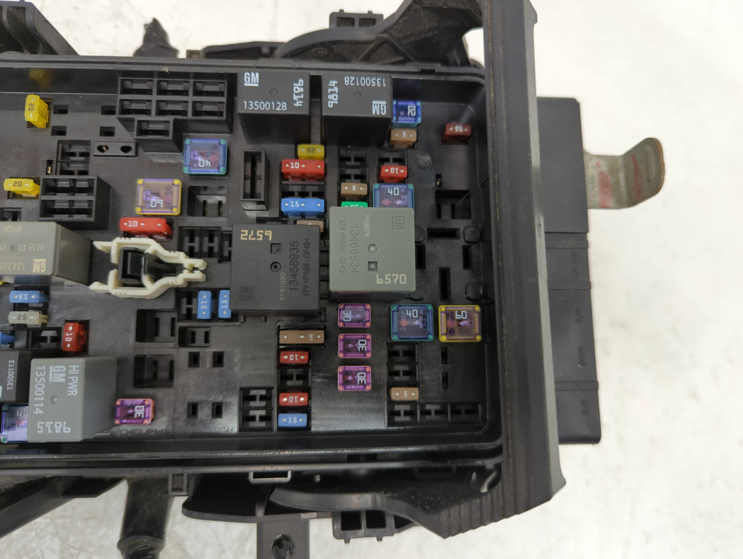 2019-2021 Chevrolet Malibu Fusebox Fuse Box Panel Relay Module Fits Fits 2019 2020 2021 OEM Used Auto Parts - Oemusedautopar