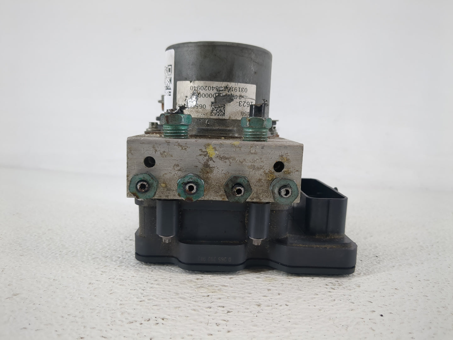 2019-2021 Chevrolet Malibu ABS Pump Control Module Replacement P/N:84501623 Fits Fits 2019 2020 2021 OEM Used Auto Parts - O