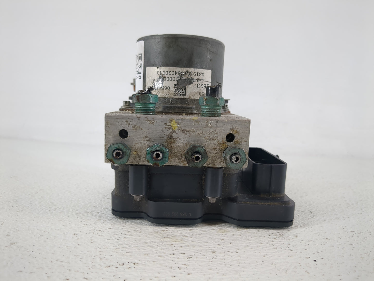 2019-2021 Chevrolet Malibu ABS Pump Control Module Replacement P/N:84501623 Fits Fits 2019 2020 2021 OEM Used Auto Parts - O