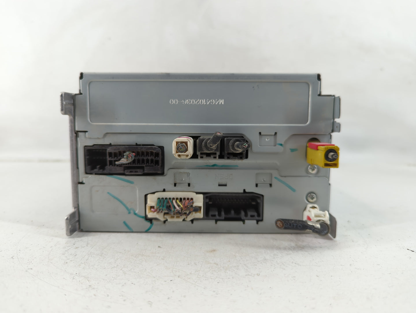 2019-2021 Chevrolet Malibu Radio AM FM Cd Player Receiver Replacement P/N:P68210554AH Fits Fits 2019 2020 2021 2022 OEM Used