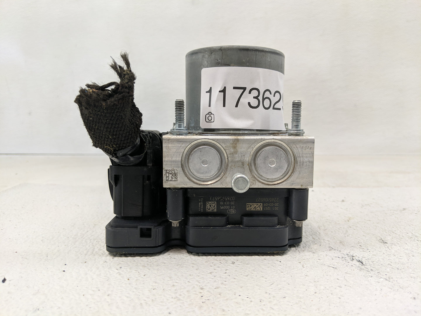 2019-2021 Chevrolet Malibu ABS Pump Control Module Replacement P/N:84501623 Fits Fits 2019 2020 2021 OEM Used Auto Parts - O