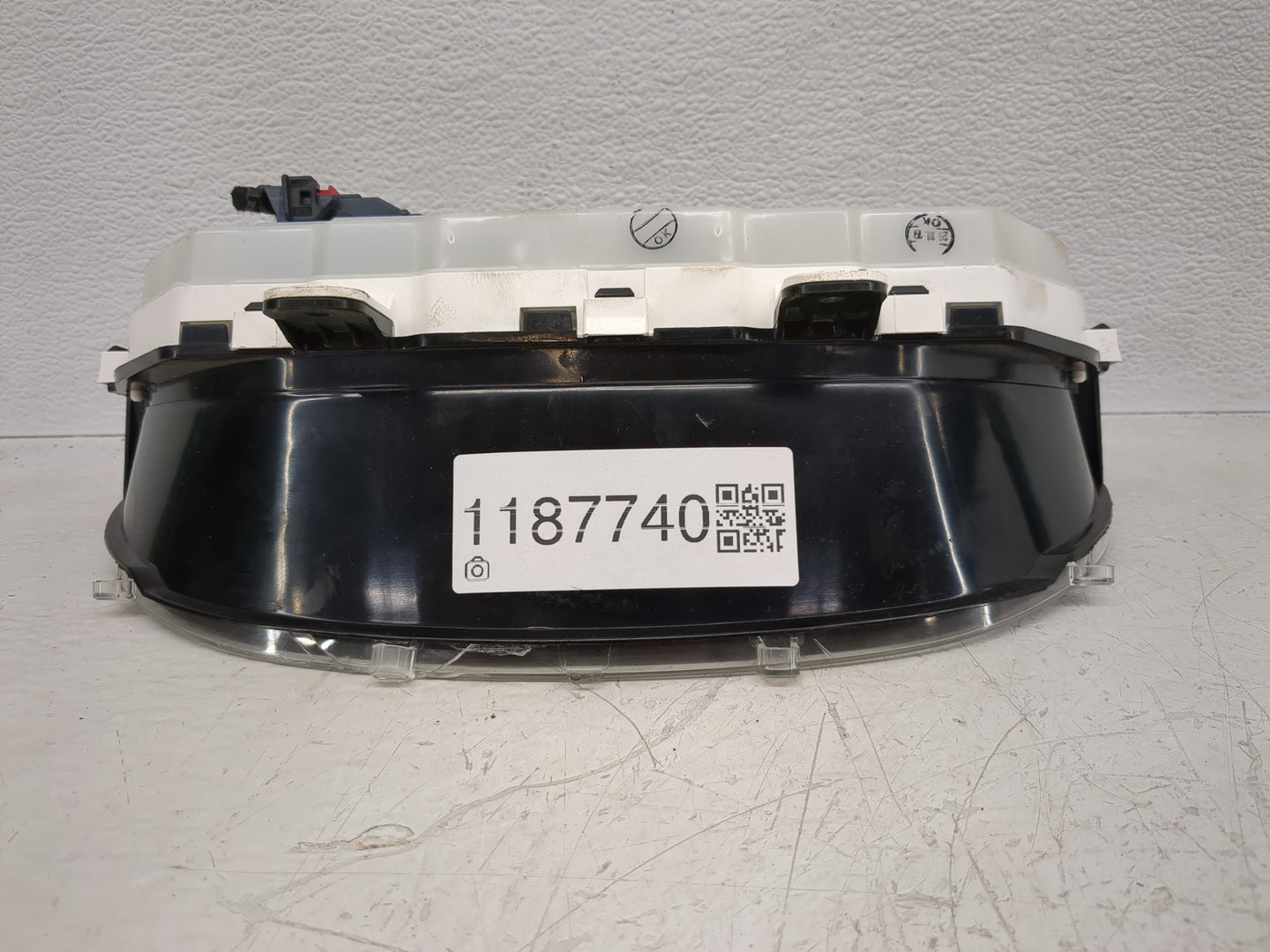 2020-2021 Chevrolet Malibu Instrument Cluster Speedometer Gauges P/N:84660724 Fits Fits 2020 2021 OEM Used Auto Parts - Oemu