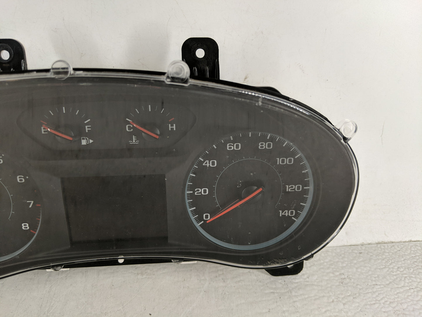 2020-2021 Chevrolet Malibu Instrument Cluster Speedometer Gauges P/N:84660724 Fits Fits 2020 2021 OEM Used Auto Parts - Oemu