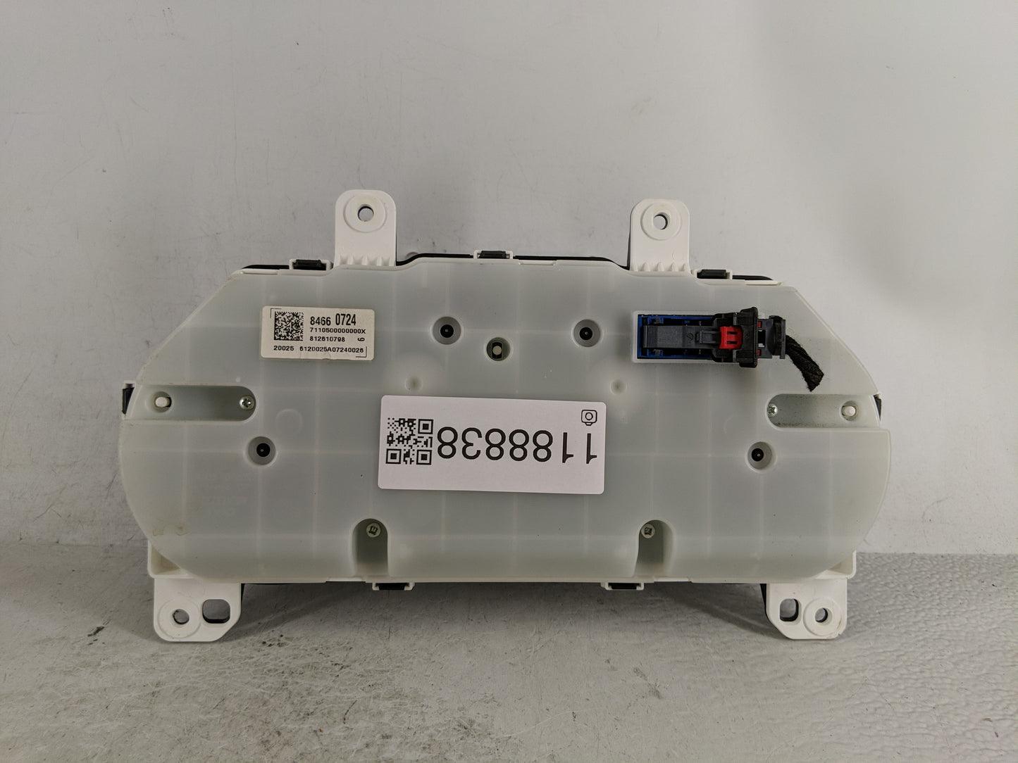 2020-2021 Chevrolet Malibu Instrument Cluster Speedometer Gauges P/N:8466 0724 Fits Fits 2020 2021 OEM Used Auto Parts - Oem