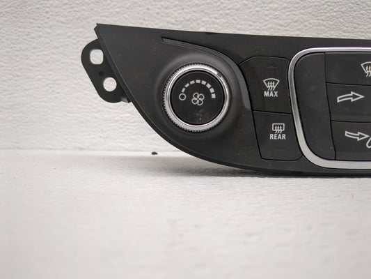 2019-2021 Chevrolet Malibu Climate Control Module Temperature AC/Heater Replacement P/N:84426651 Fits Fits 2019 2020 2021 OEM Used Auto Parts