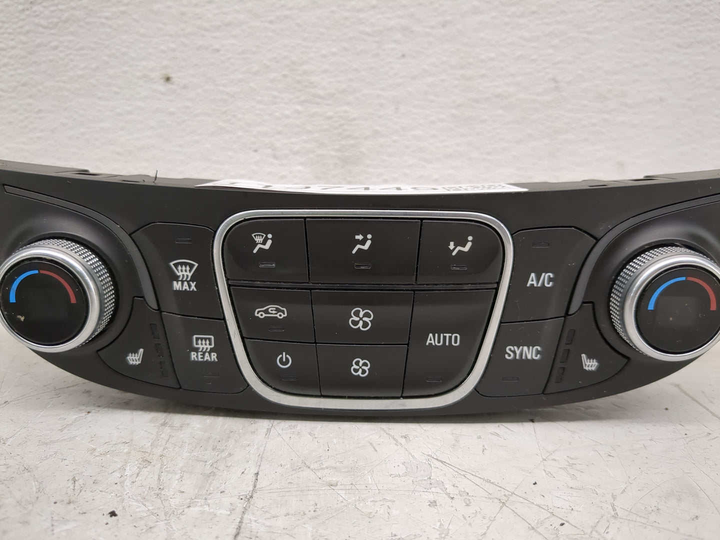 2018-2021 Chevrolet Malibu Climate Control Module Temperature AC/Heater Replacement P/N:84684288 Fits Fits 2018 2019 2020 20