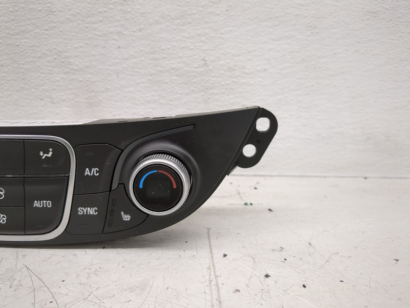 2018-2021 Chevrolet Malibu Climate Control Module Temperature AC/Heater Replacement P/N:84684288 Fits Fits 2018 2019 2020 20