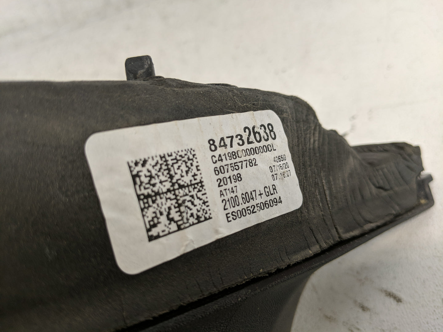 2016-2021 Chevrolet Malibu Side Mirror Replacement Driver Left View Door Mirror P/N:84705602 Fits OEM Used Auto Parts - Oemu