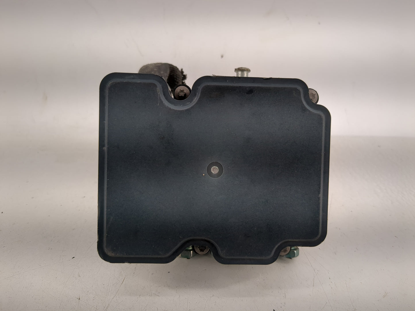 2019-2021 Chevrolet Malibu ABS Pump Control Module Replacement P/N:0265956573 2265106527 Fits Fits 2019 2020 2021 OEM Used A