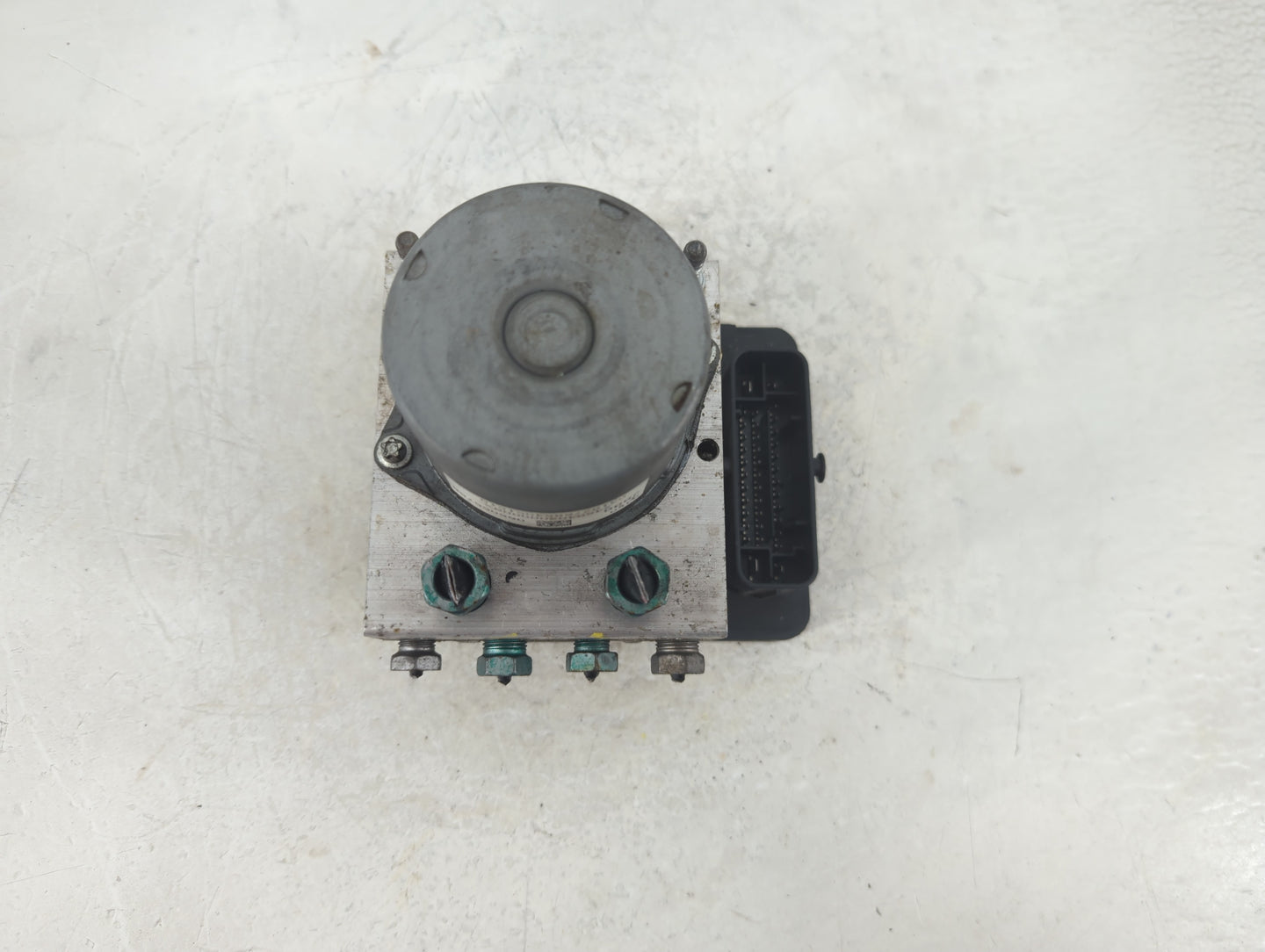 2019-2021 Chevrolet Malibu ABS Pump Control Module Replacement P/N:0265956573 2265106527 Fits Fits 2019 2020 2021 OEM Used A