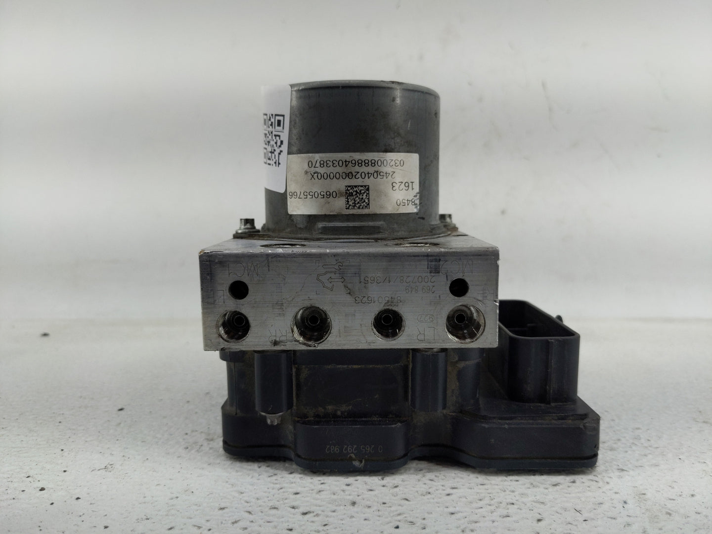 2019-2021 Chevrolet Malibu ABS Pump Control Module Replacement P/N:84501623 Fits Fits 2019 2020 2021 OEM Used Auto Parts - O