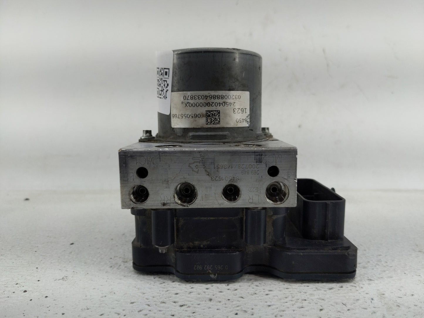 2019-2021 Chevrolet Malibu ABS Pump Control Module Replacement P/N:84501623 Fits Fits 2019 2020 2021 OEM Used Auto Parts - O