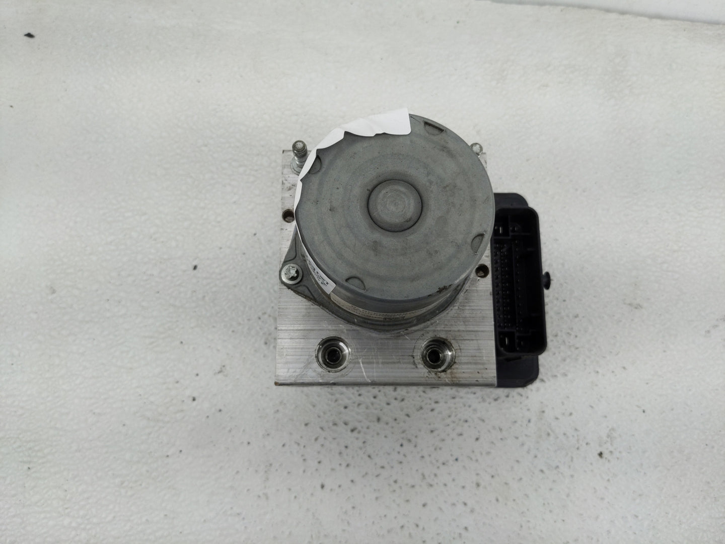 2019-2021 Chevrolet Malibu ABS Pump Control Module Replacement P/N:84501623 Fits Fits 2019 2020 2021 OEM Used Auto Parts - O