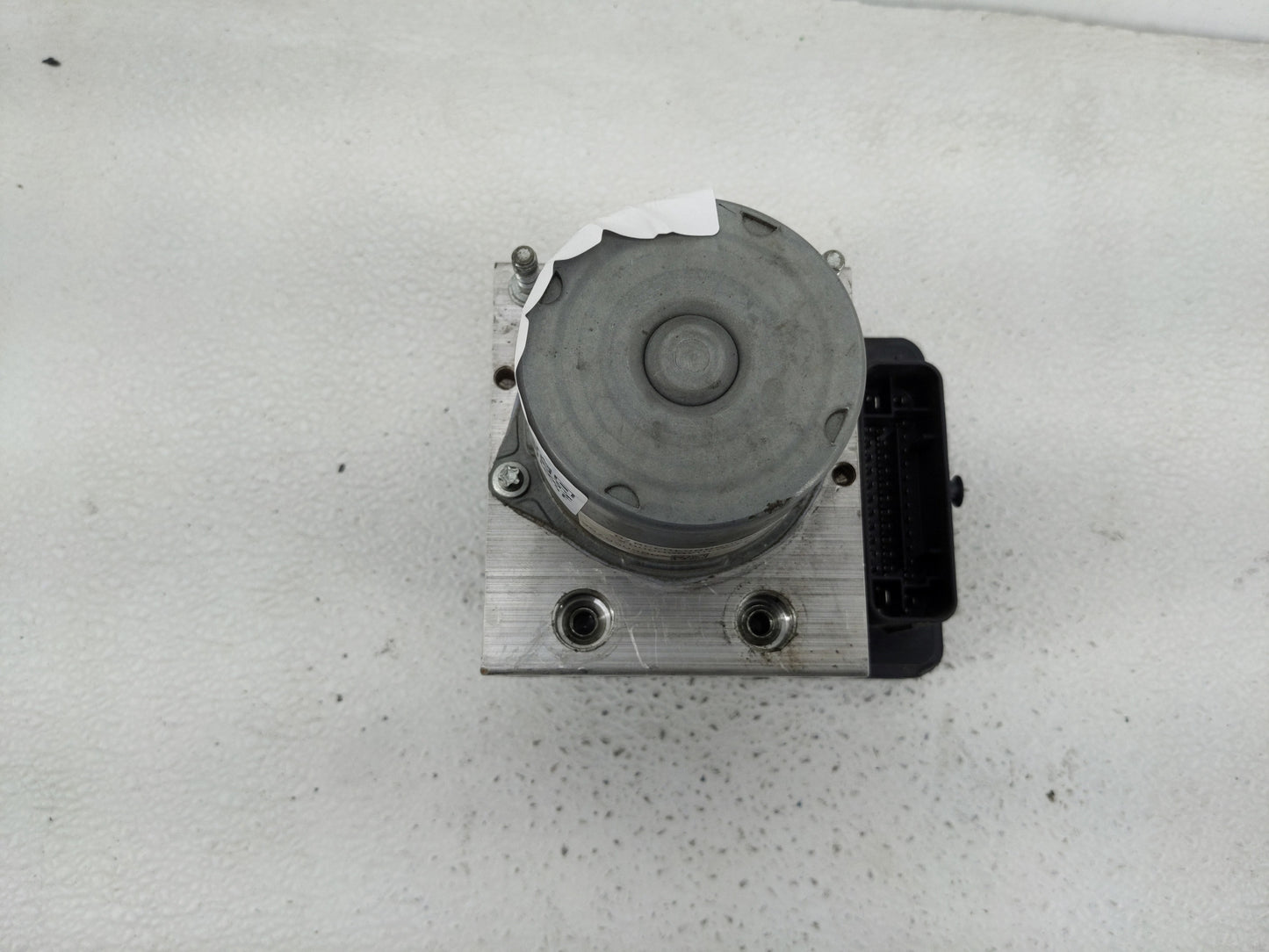 2019-2021 Chevrolet Malibu ABS Pump Control Module Replacement P/N:84501623 Fits Fits 2019 2020 2021 OEM Used Auto Parts - O