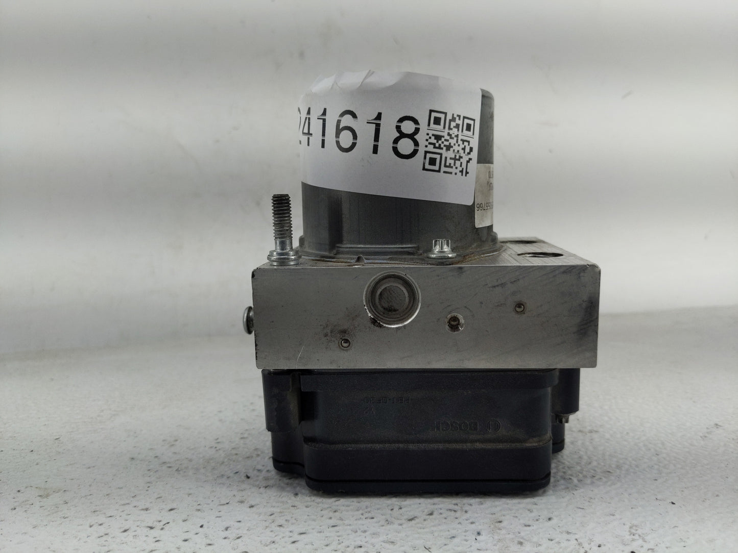 2019-2021 Chevrolet Malibu ABS Pump Control Module Replacement P/N:84501623 Fits Fits 2019 2020 2021 OEM Used Auto Parts - O