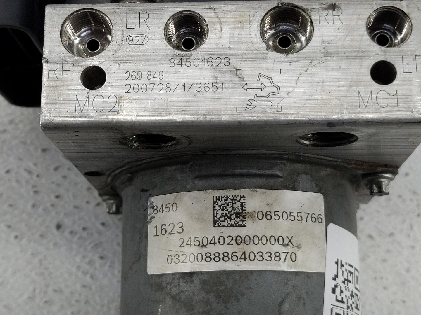 2019-2021 Chevrolet Malibu ABS Pump Control Module Replacement P/N:84501623 Fits Fits 2019 2020 2021 OEM Used Auto Parts - O