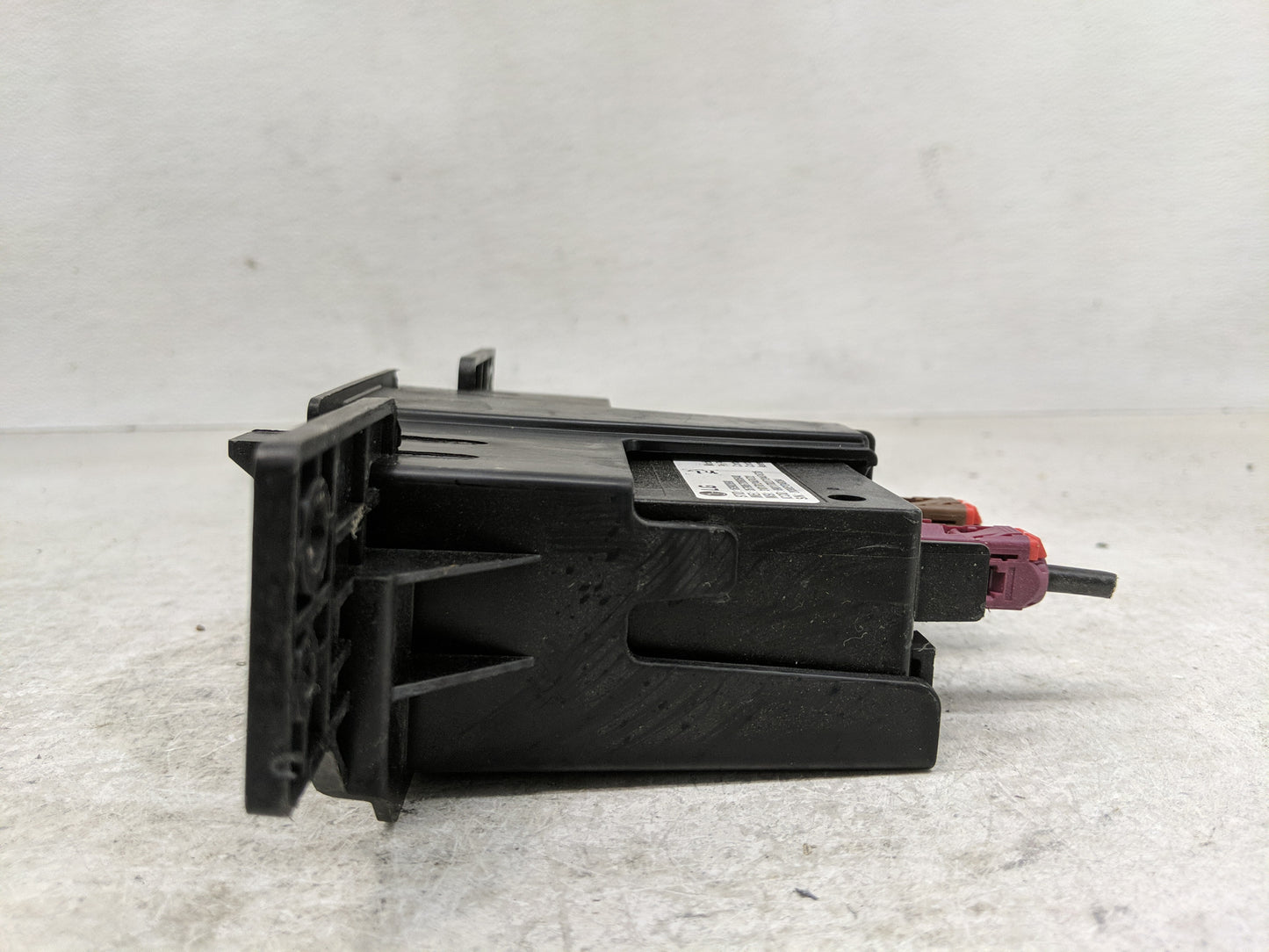 2019-2021 Chevrolet Malibu Telematics Control Module 86804753 - Oemusedautoparts1.com