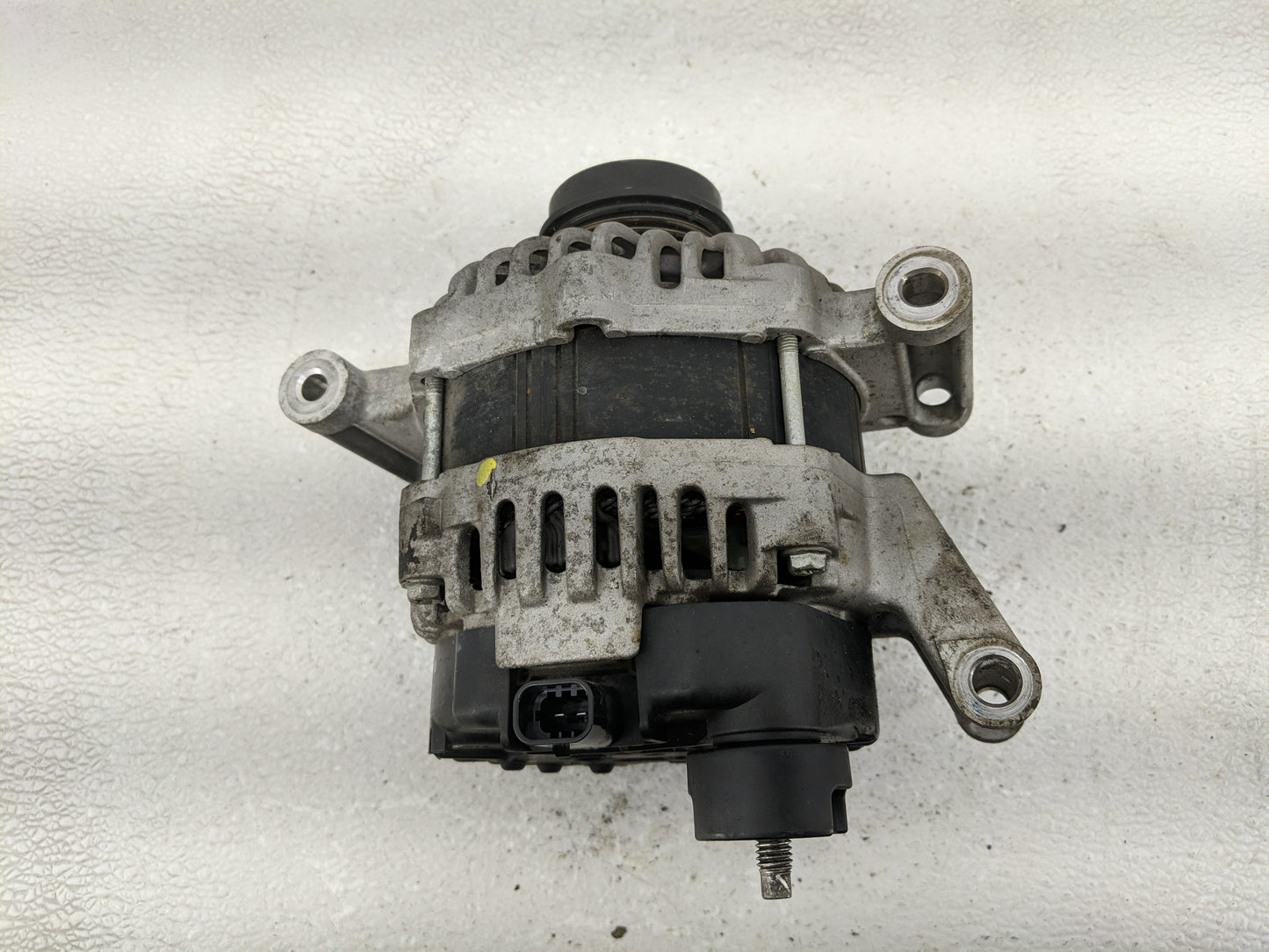2019-2021 Chevrolet Malibu Alternator Replacement Generator Charging Assembly Engine OEM P/N:A005TV0184ZC 13534118 Fits OEM 