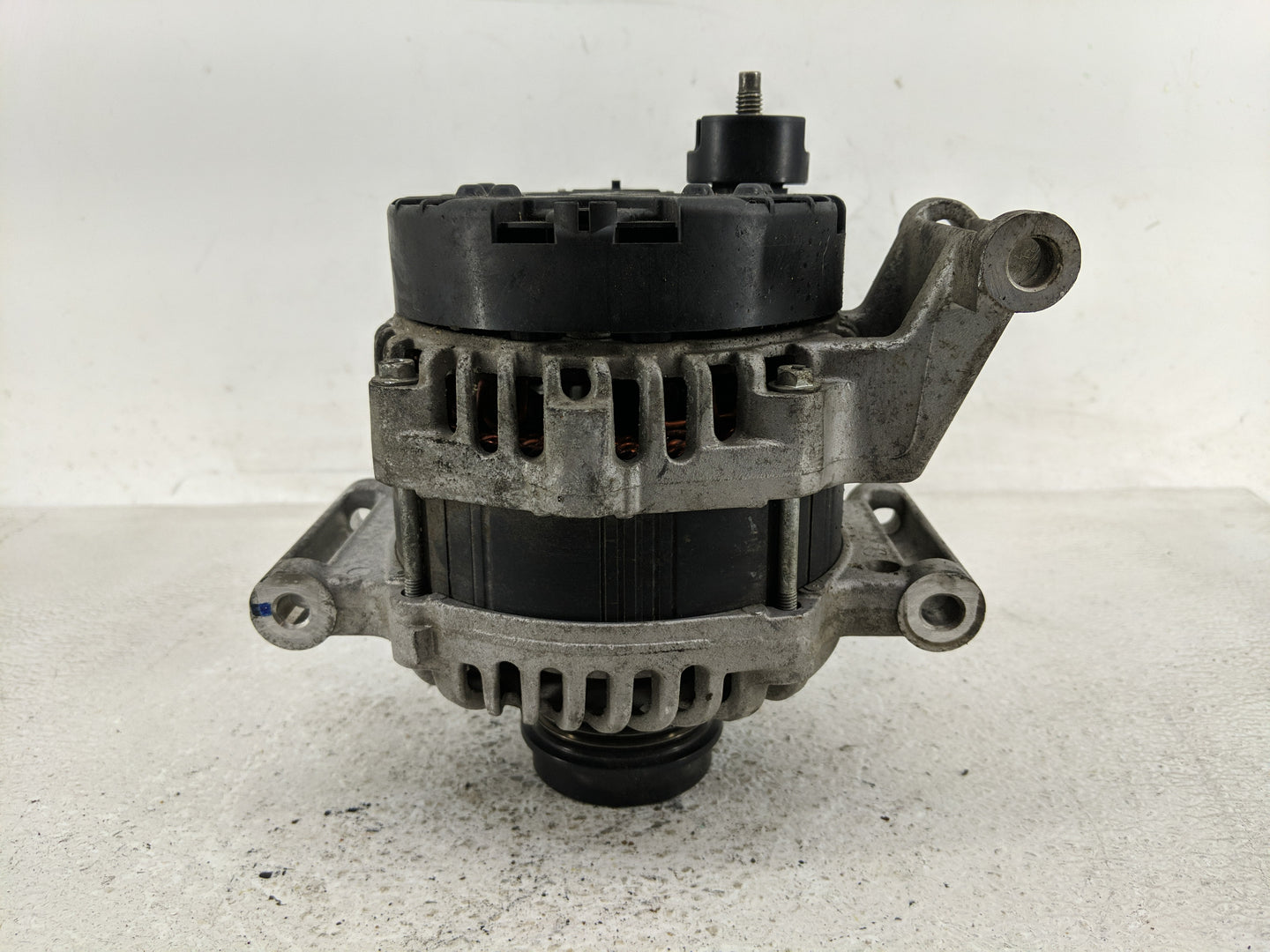 2019-2021 Chevrolet Malibu Alternator Replacement Generator Charging Assembly Engine OEM P/N:A005TV0184ZC 13534118 Fits OEM 