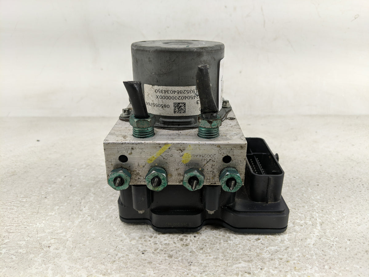 2019-2021 Chevrolet Malibu Anti-Lock Brake ABS Pump Module Actuator OEM P/N:0650557 8450 1623 Fits Fits 2019 2020 2021 OEM U