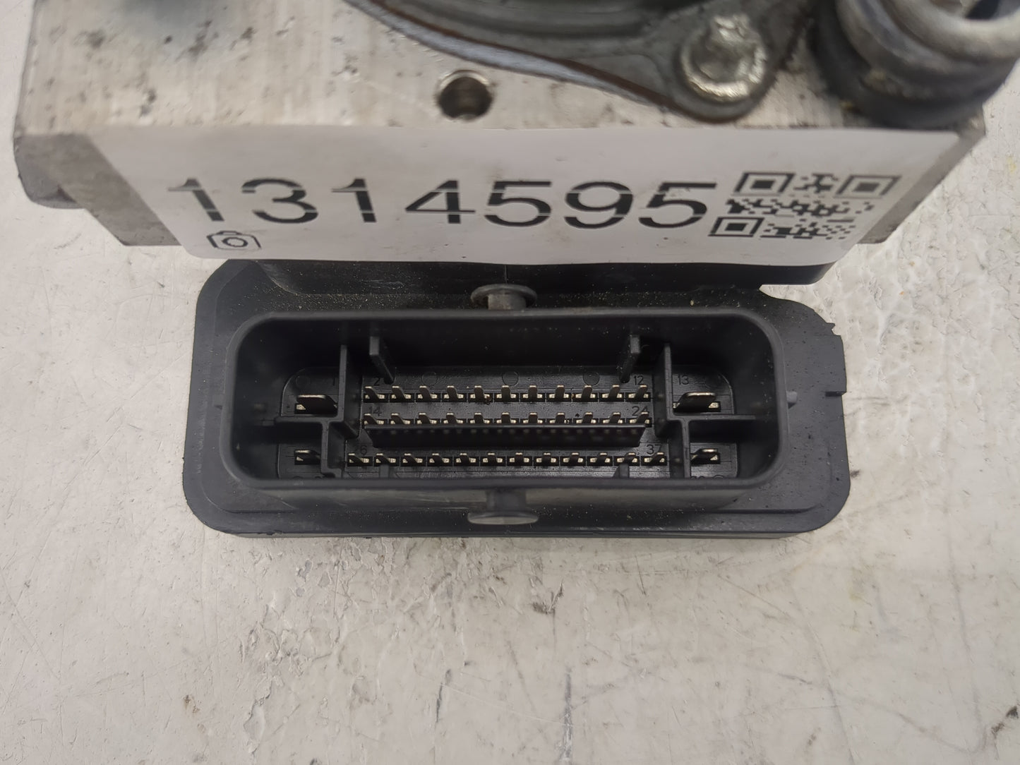 2019-2021 Chevrolet Malibu ABS Pump Control Module Replacement P/N:065055766 8450 2888, 8450 1623 Fits Fits 2019 2020 2021 O