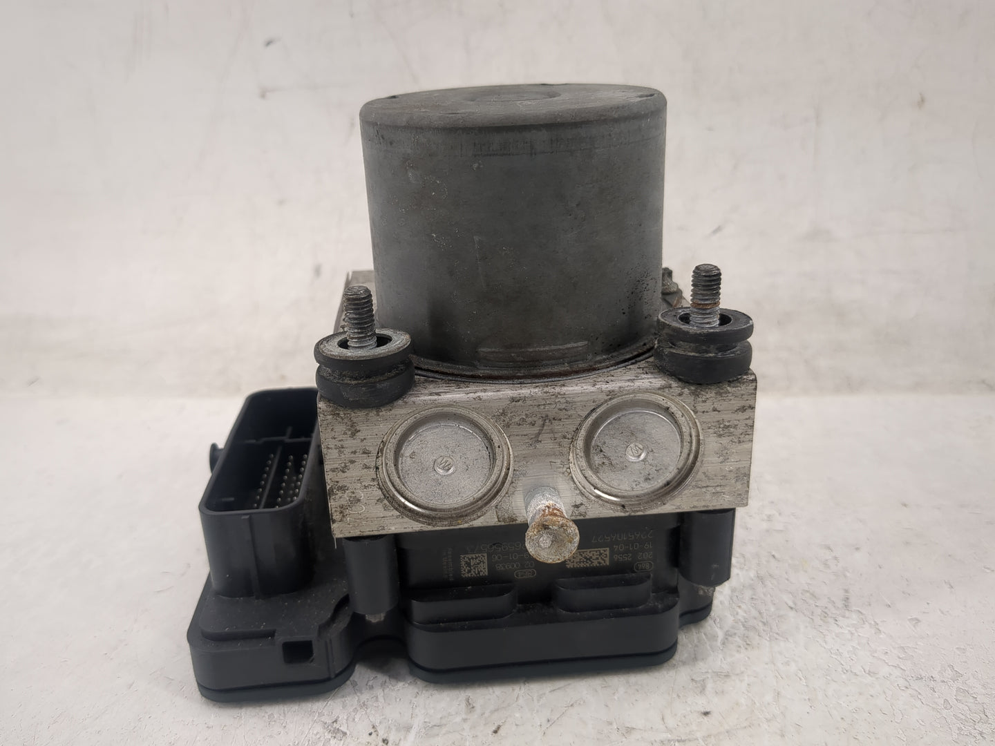 2019-2021 Chevrolet Malibu ABS Pump Control Module Replacement P/N:065055766 8450 2888, 8450 1623 Fits Fits 2019 2020 2021 O