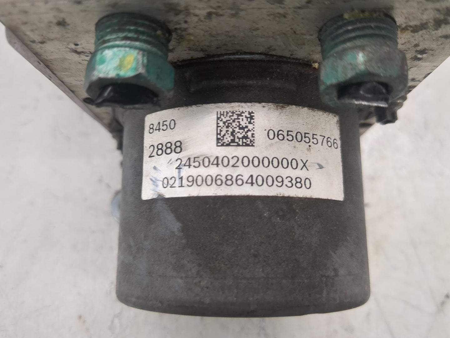 2019-2021 Chevrolet Malibu ABS Pump Control Module Replacement P/N:065055766 8450 2888, 8450 1623 Fits Fits 2019 2020 2021 O