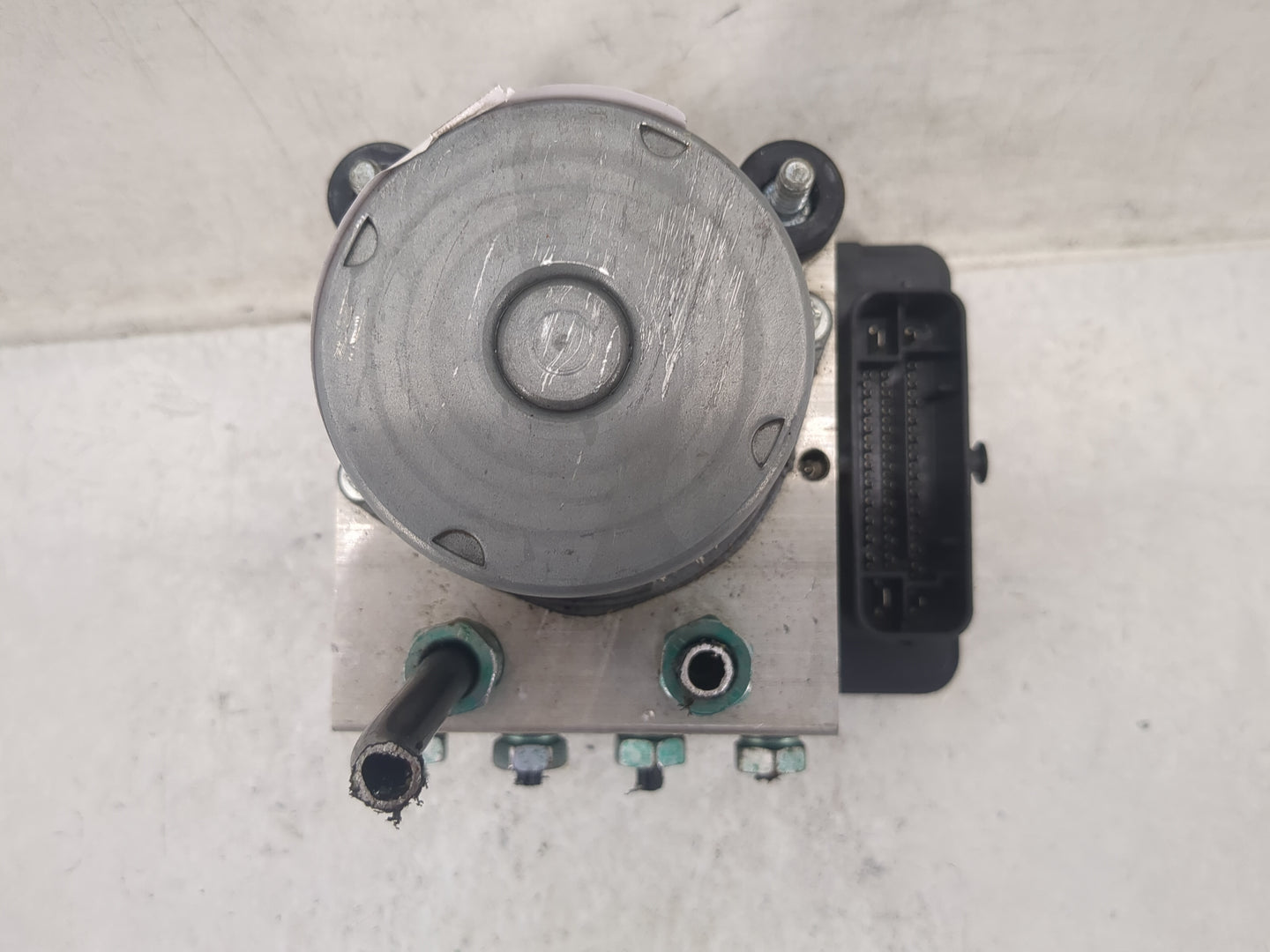 2019-2021 Chevrolet Malibu ABS Pump Control Module Replacement P/N:065055766 269 849, 8450 1623 Fits Fits 2019 2020 2021 OEM