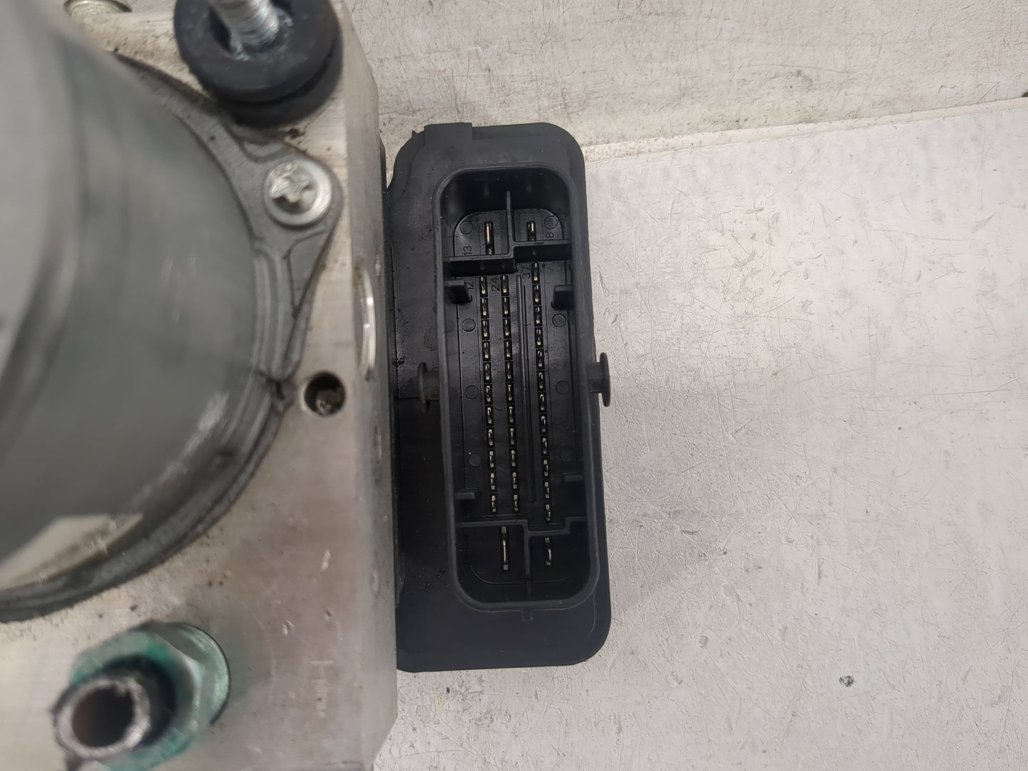 2019-2021 Chevrolet Malibu ABS Pump Control Module Replacement P/N:065055766 269 849, 8450 1623 Fits Fits 2019 2020 2021 OEM