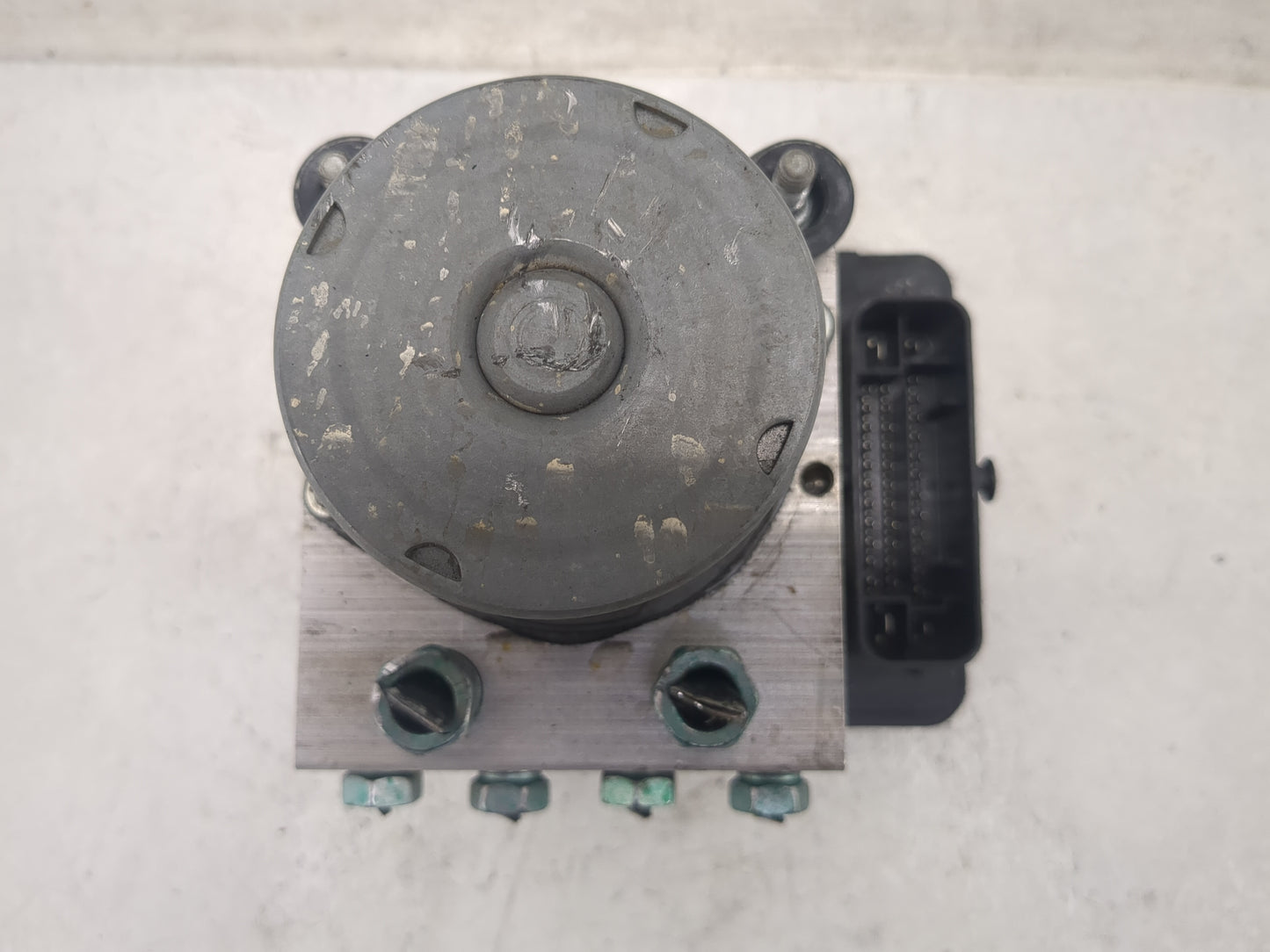 2019-2021 Chevrolet Malibu ABS Pump Control Module Replacement P/N:065055766 8476 7280, 8450 1623 Fits Fits 2019 2020 2021 O
