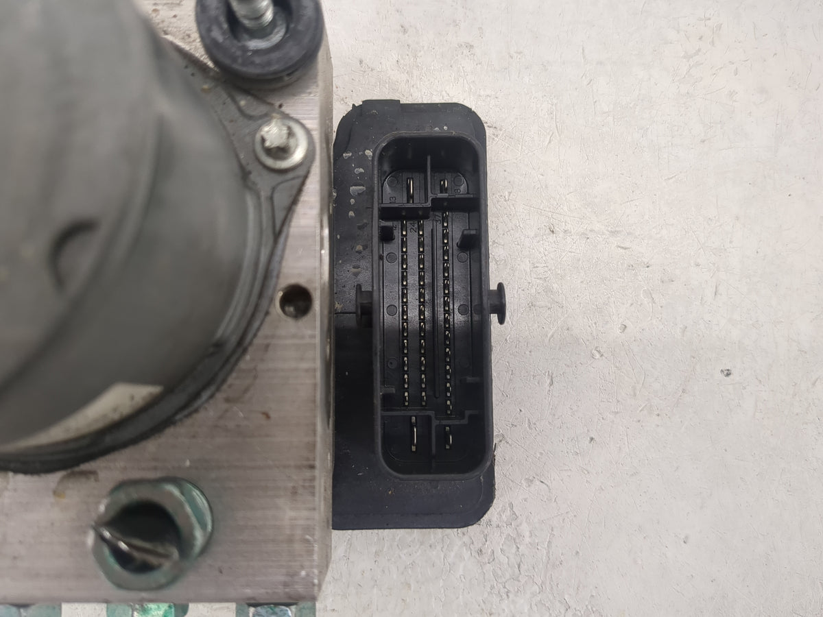 2019-2021 Chevrolet Malibu Anti-Lock Brake ABS Pump Module Actuator OEM P/N:065055766 8476 7280 Fits Fits 2019 2020 2021 OEM