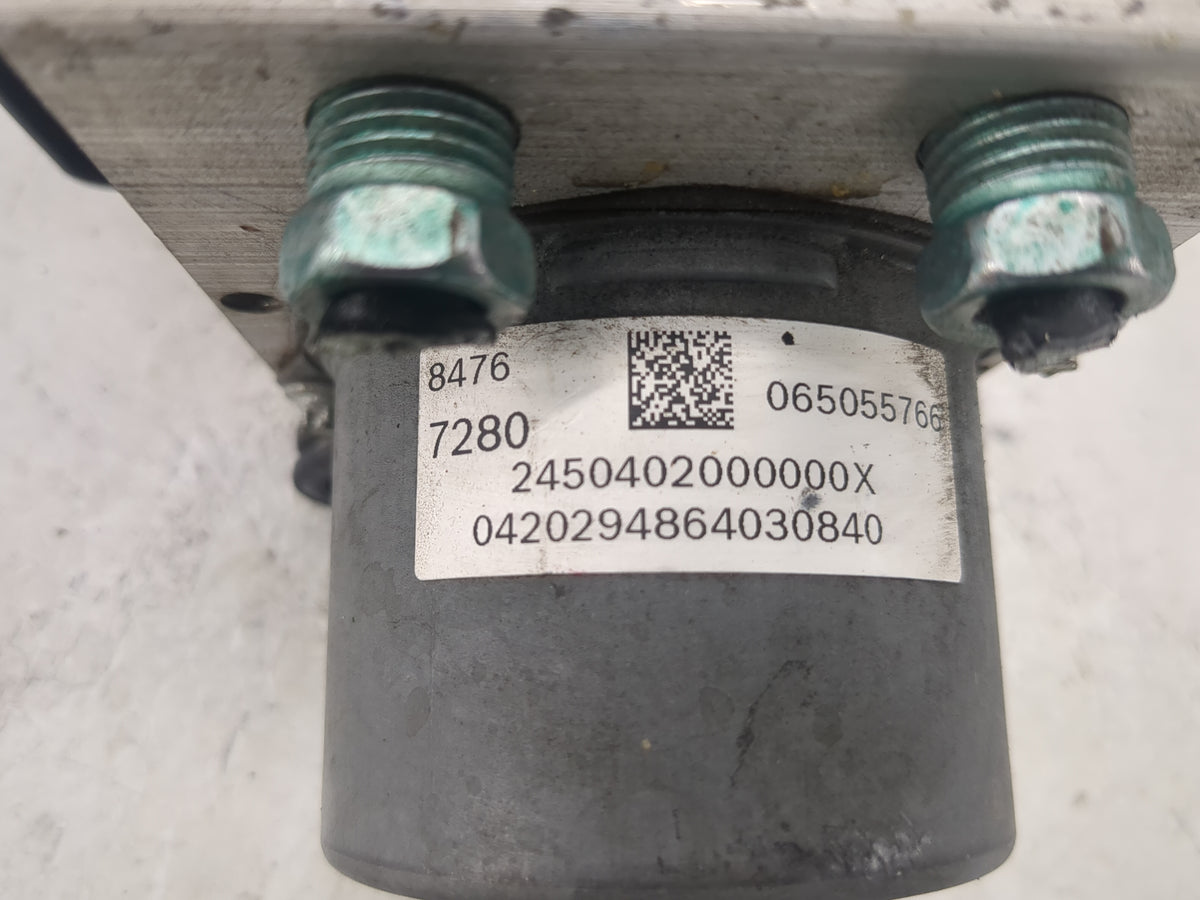 2019-2021 Chevrolet Malibu Anti-Lock Brake ABS Pump Module Actuator OEM P/N:065055766 8476 7280 Fits Fits 2019 2020 2021 OEM