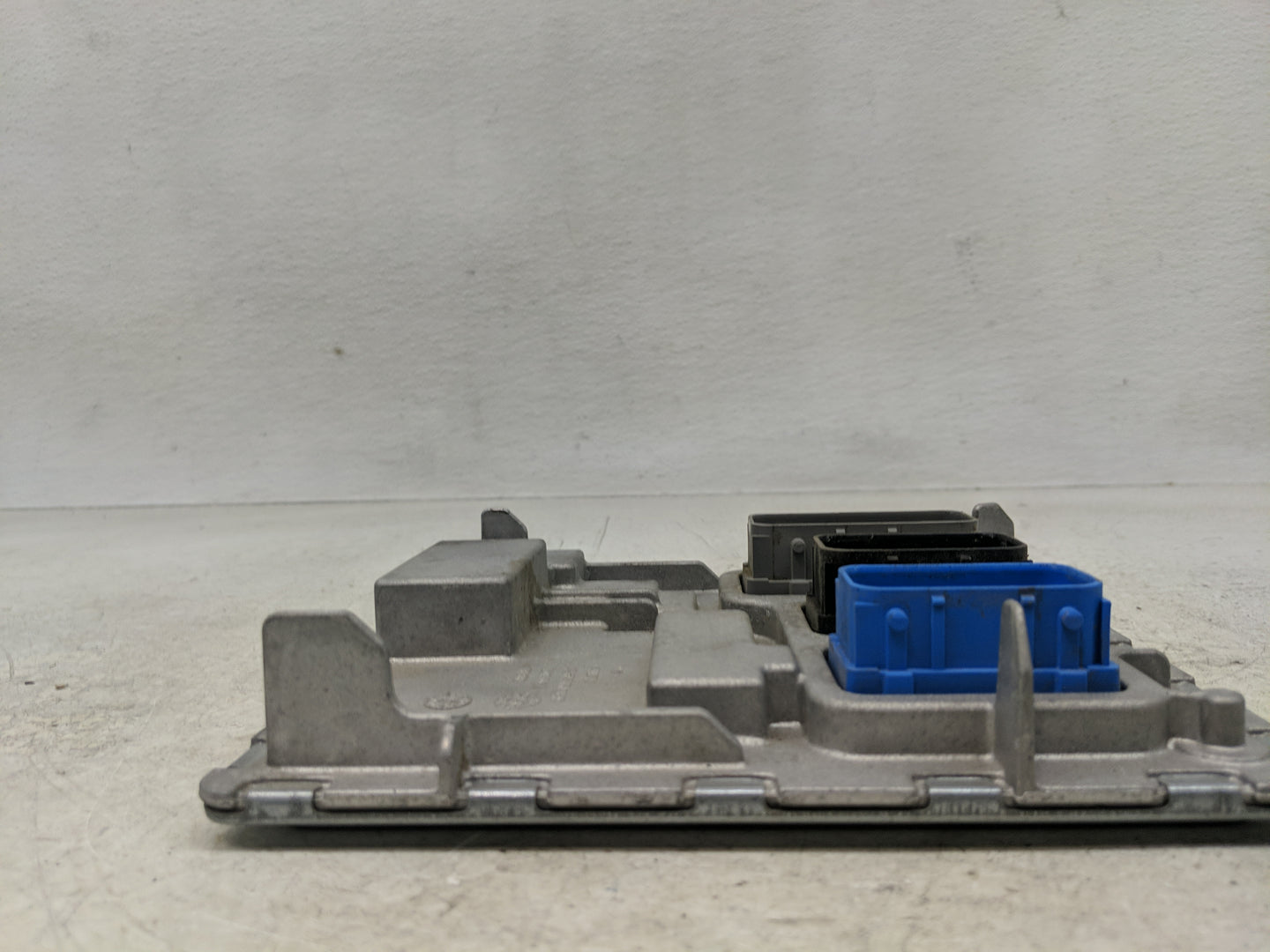 2020-2021 Chevrolet Malibu PCM Engine Control Computer ECU ECM PCU OEM P/N:116833270 12703745, 12702989 Fits Fits 2020 2021 