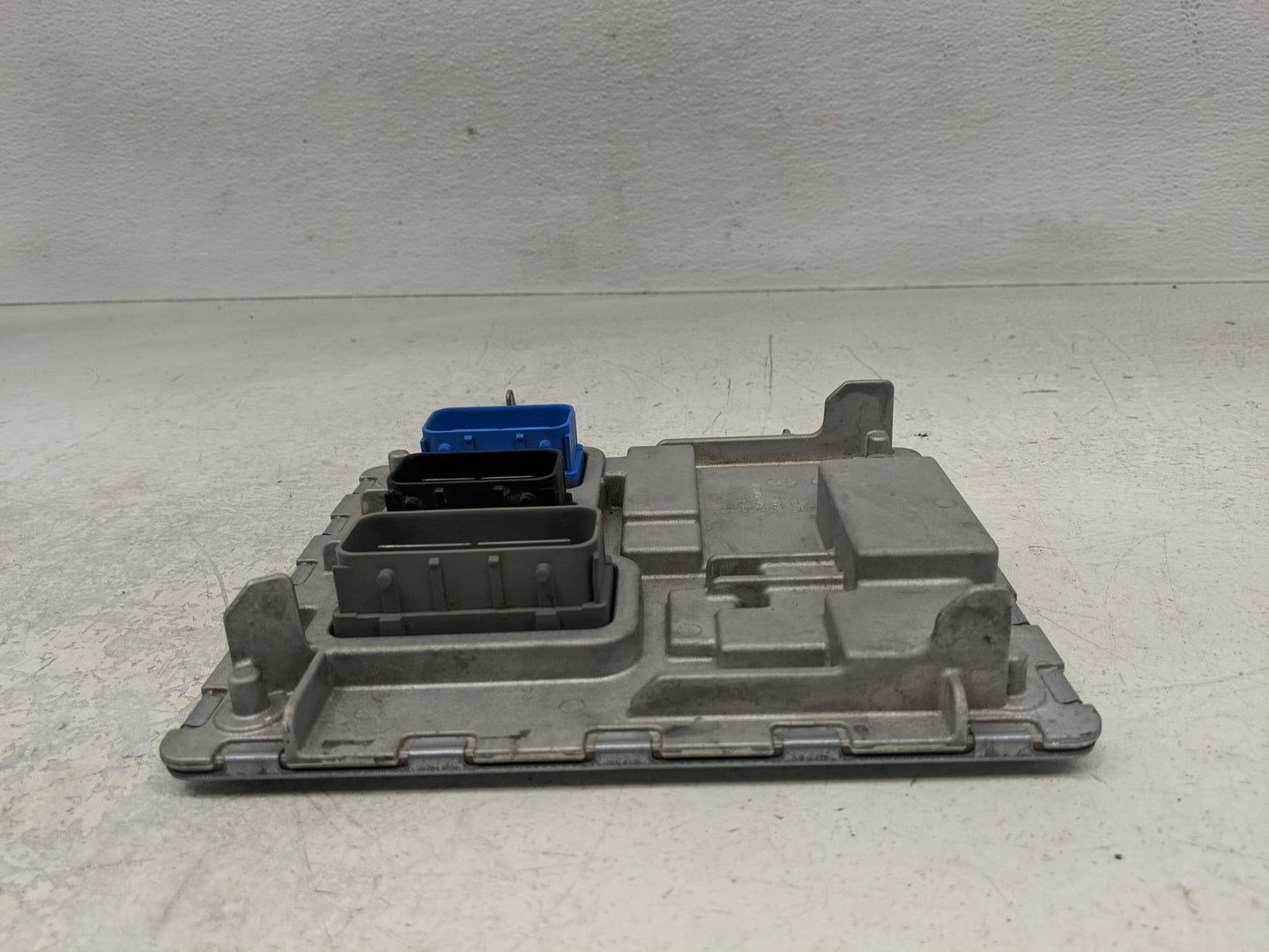 2020-2021 Chevrolet Malibu PCM Engine Control Computer ECU ECM PCU OEM P/N:12702989 12710140, 116833270 Fits Fits 2020 2021 