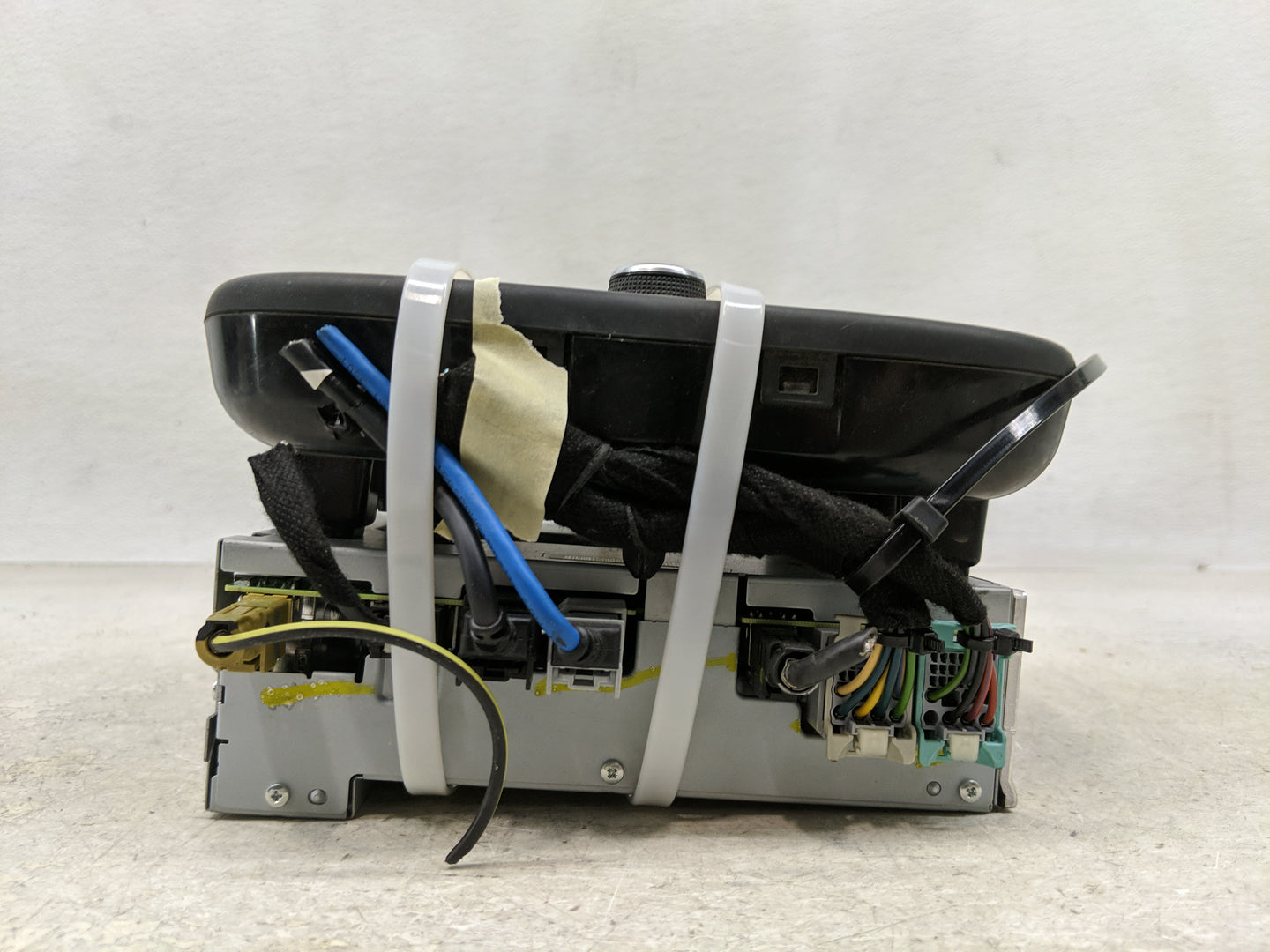 2020 Chevrolet Malibu Radio AM FM Cd Player Receiver Replacement P/N:84799542 Fits Fits 2021 2022 OEM Used Auto Parts - Oemu