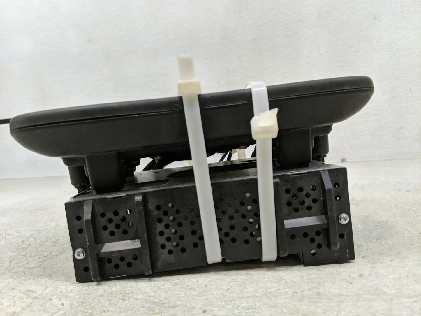 2020 Chevrolet Malibu Radio AM FM Cd Player Receiver Replacement P/N:84799542 Fits Fits 2021 2022 OEM Used Auto Parts - Oemu