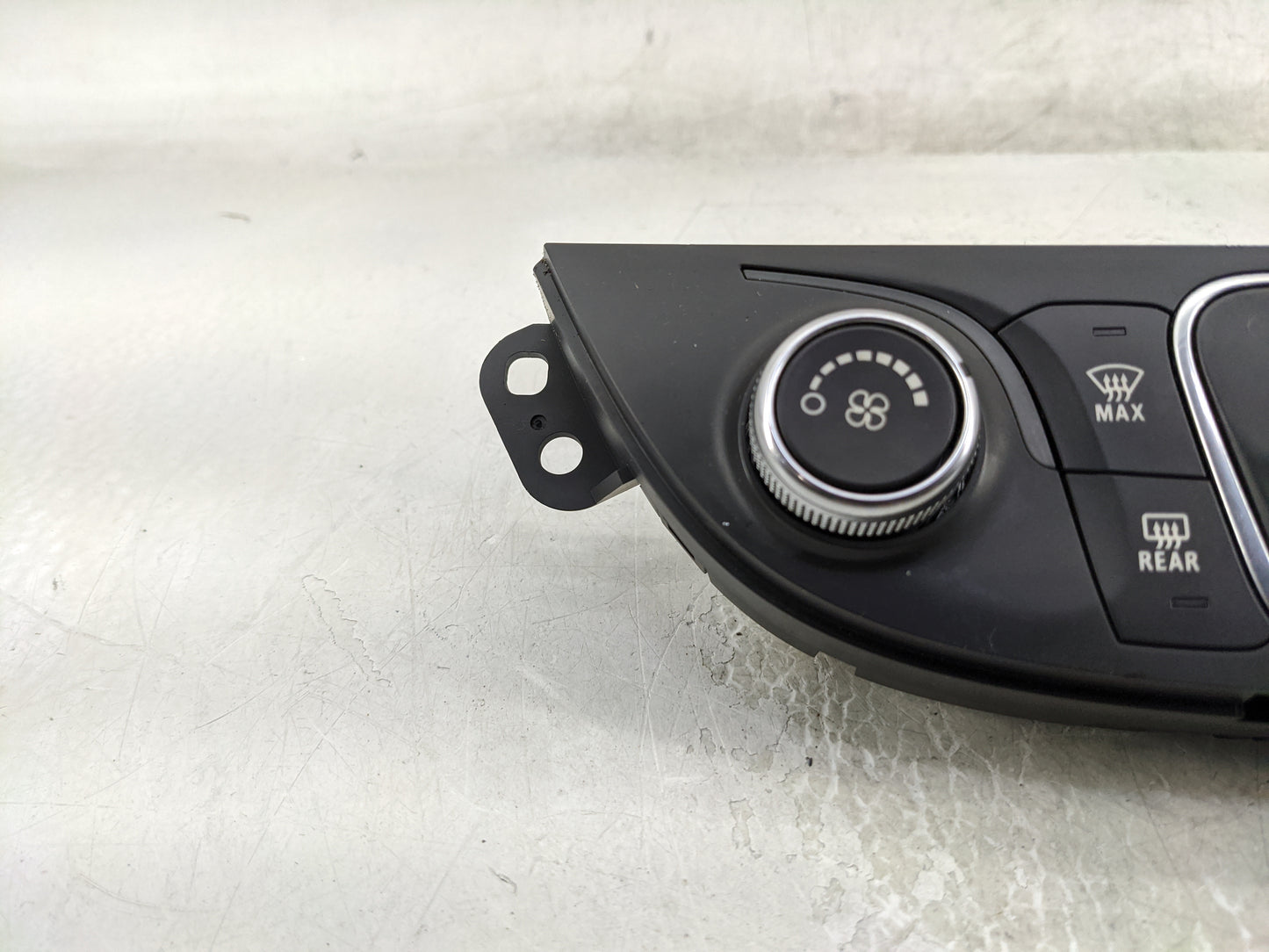 2019-2021 Chevrolet Malibu Climate Control Module Temperature AC/Heater Replacement P/N:84426651 Fits Fits 2019 2020 2021 OE