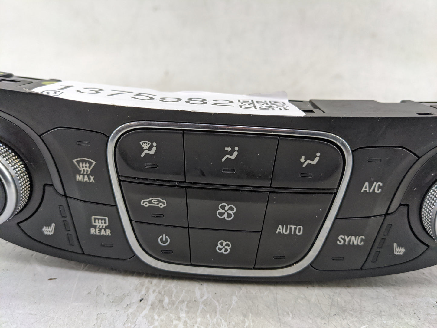 2018-2021 Chevrolet Malibu Climate Control Module Temperature AC/Heater Replacement P/N:000235226 84426649 Fits OEM Used Aut