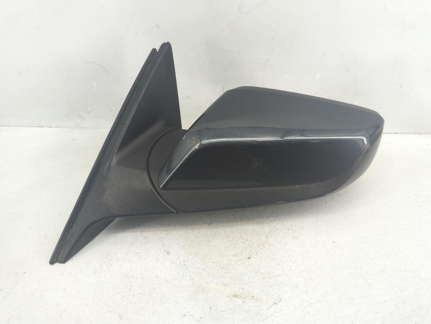 2019-2021 Chevrolet Malibu Driver Side View Mirror - Left Door Mirror OEM Used - Oemusedautoparts1.com