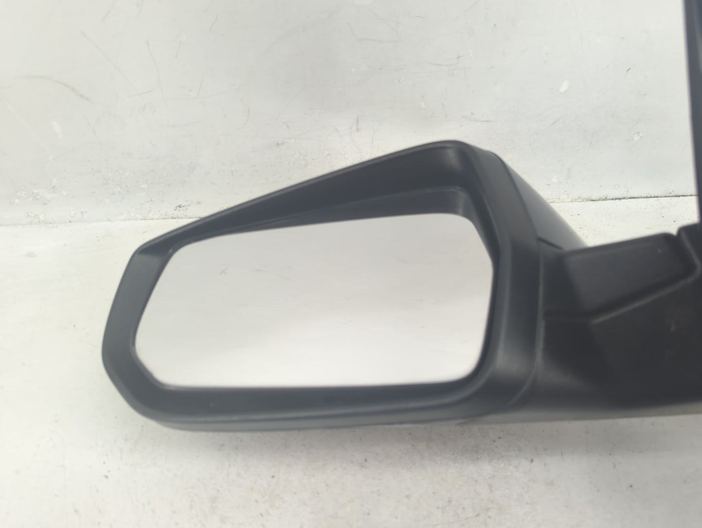 2019-2021 Chevrolet Malibu Driver Side View Mirror - Left Door Mirror OEM Used - Oemusedautoparts1.com