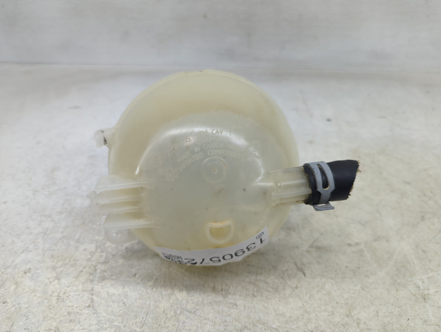 2016 Chevrolet Malibu Radiator Coolant Overflow Expansion Tank Bottle 1390572 - Oemusedautoparts1.com