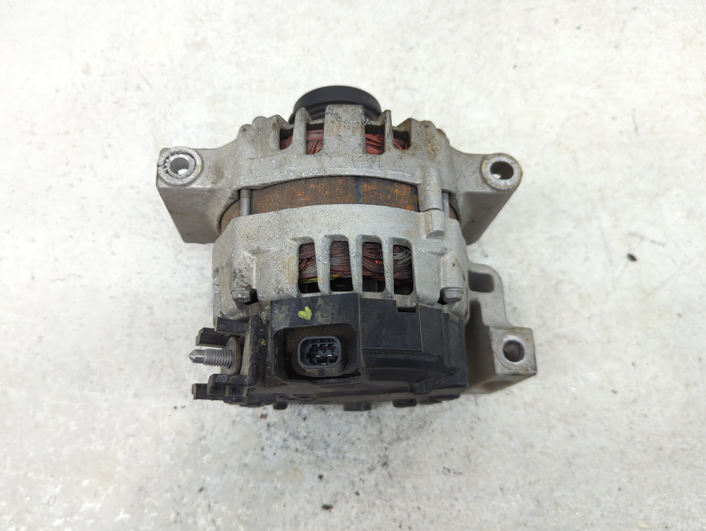 2019-2021 Chevrolet Malibu Alternator Replacement Generator Charging Assembly Engine OEM P/N:588113949 13532106 Fits OEM Use