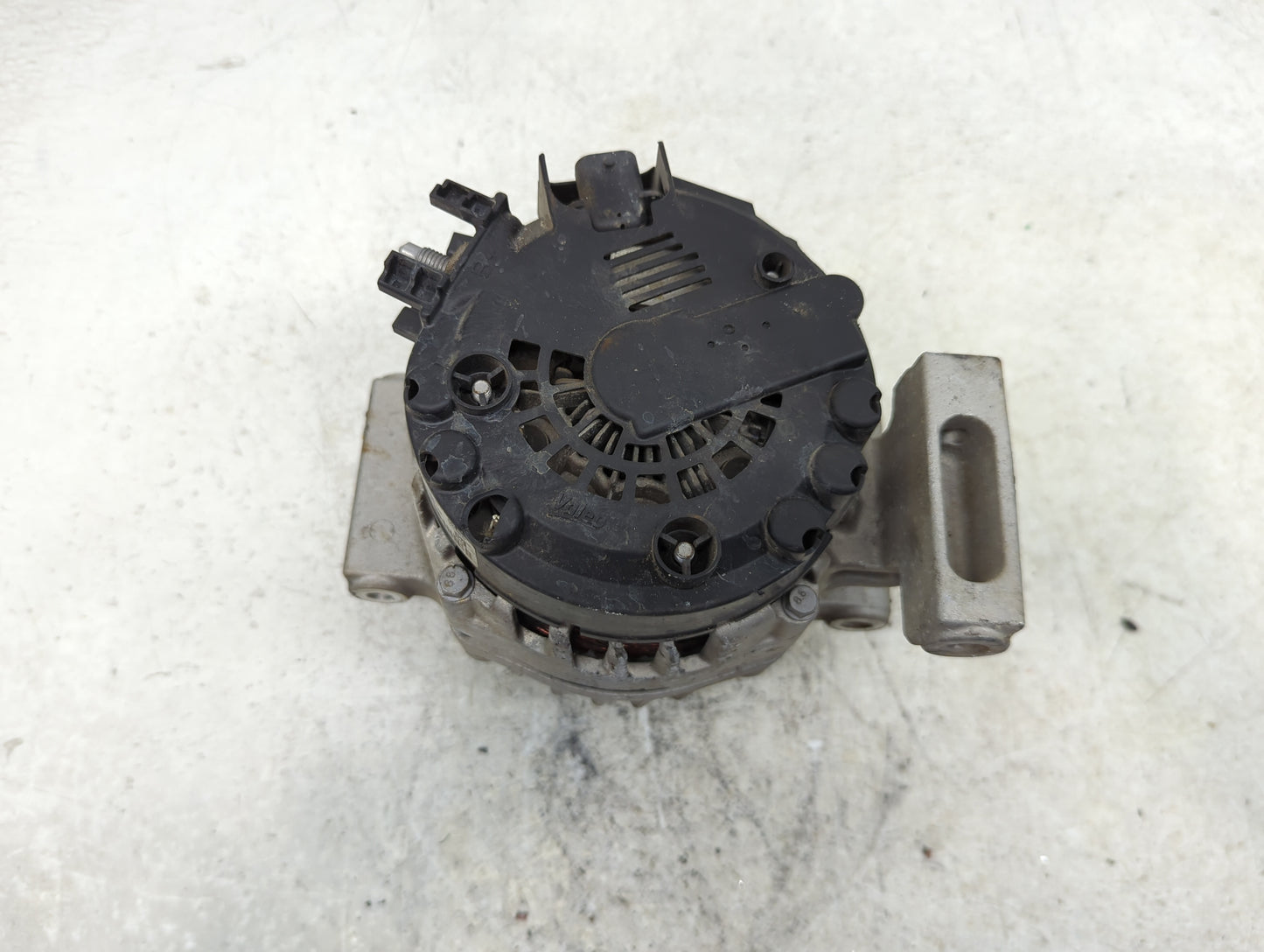 2019-2021 Chevrolet Malibu Alternator Replacement Generator Charging Assembly Engine OEM P/N:588113949 13532106 Fits OEM Use