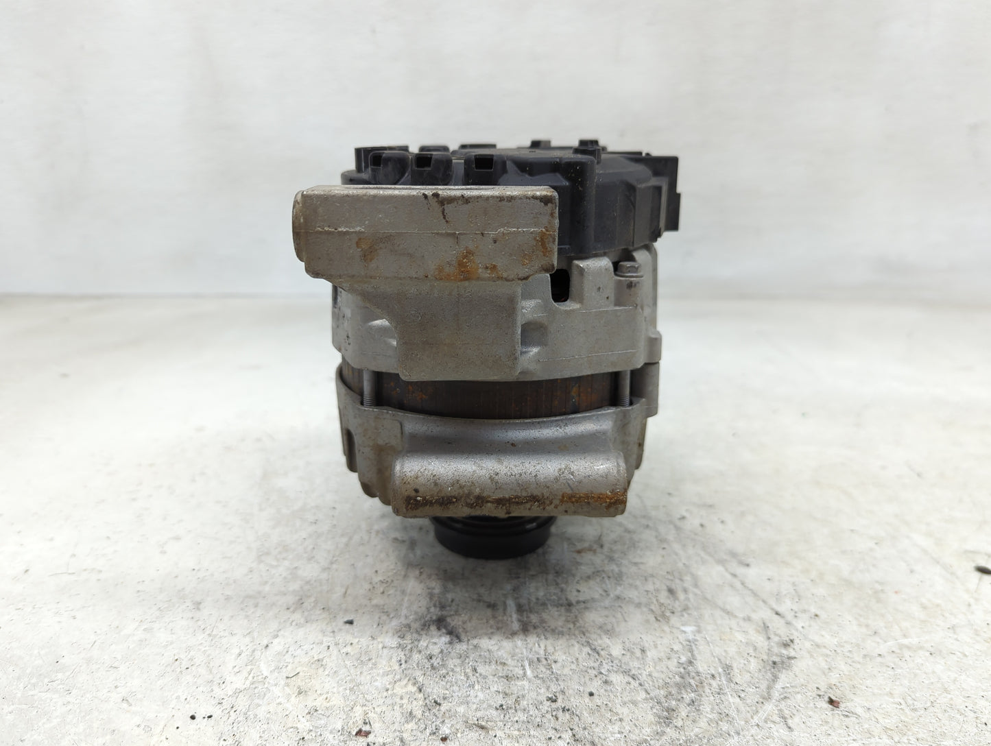 2019-2021 Chevrolet Malibu Alternator Replacement Generator Charging Assembly Engine OEM P/N:588113949 13532106 Fits OEM Use