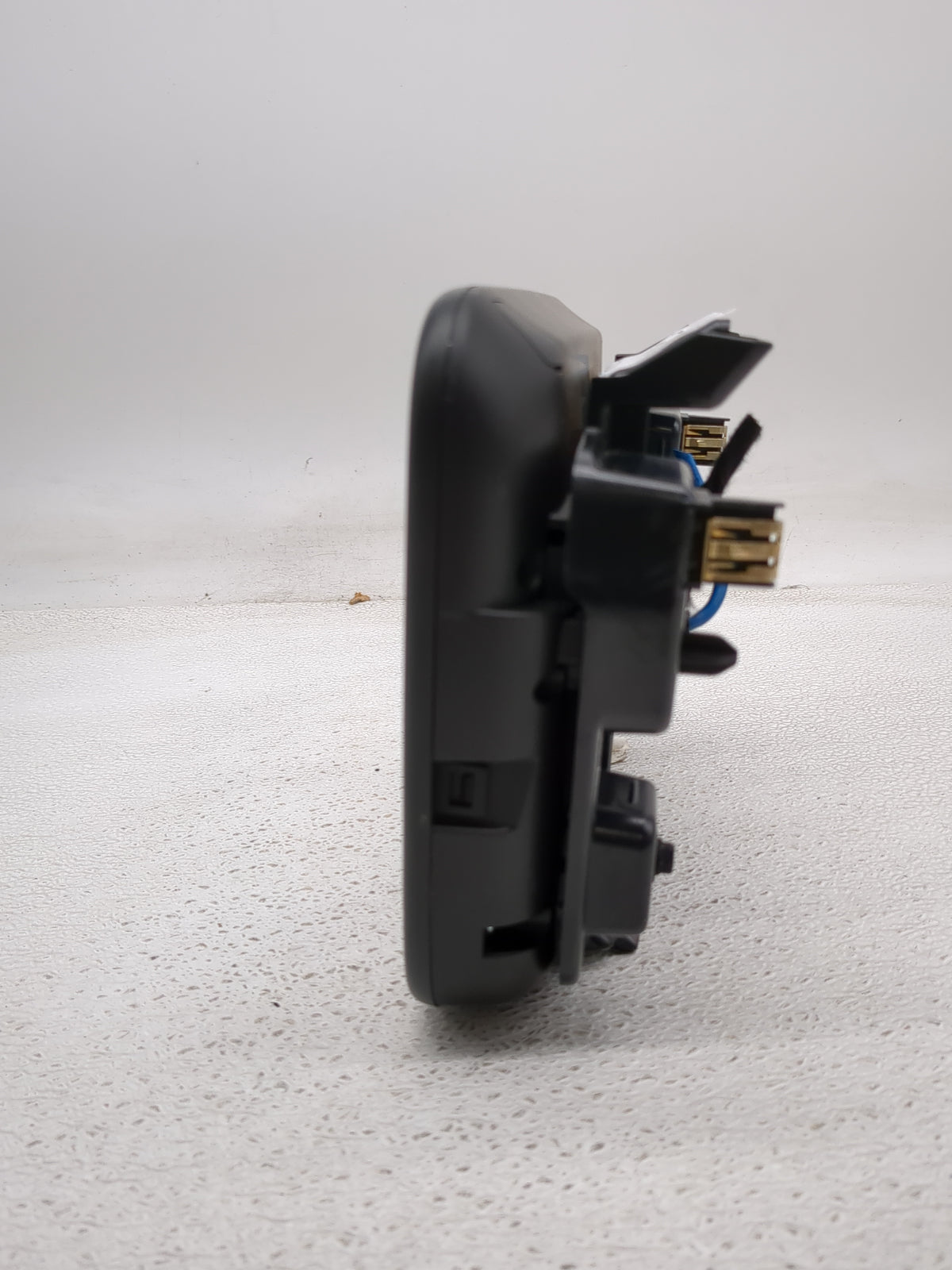2020 Chevrolet Malibu Information Radio Display Screen 1421986 - Oemusedautoparts1.com