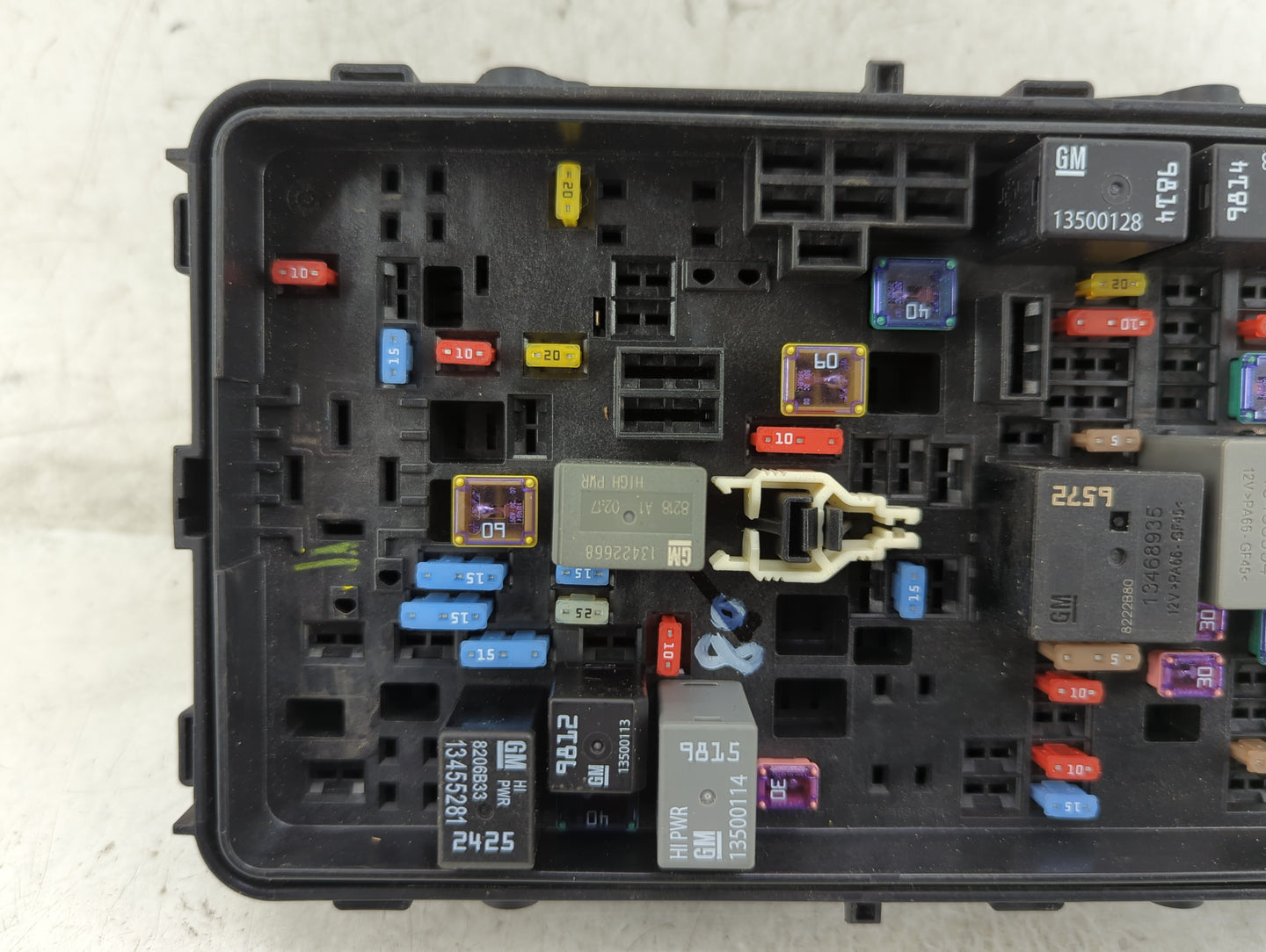 2019-2021 Chevrolet Malibu Fusebox Fuse Box Panel Relay Module P/N:84586305-02 Fits Fits 2019 2020 2021 OEM Used Auto Parts 