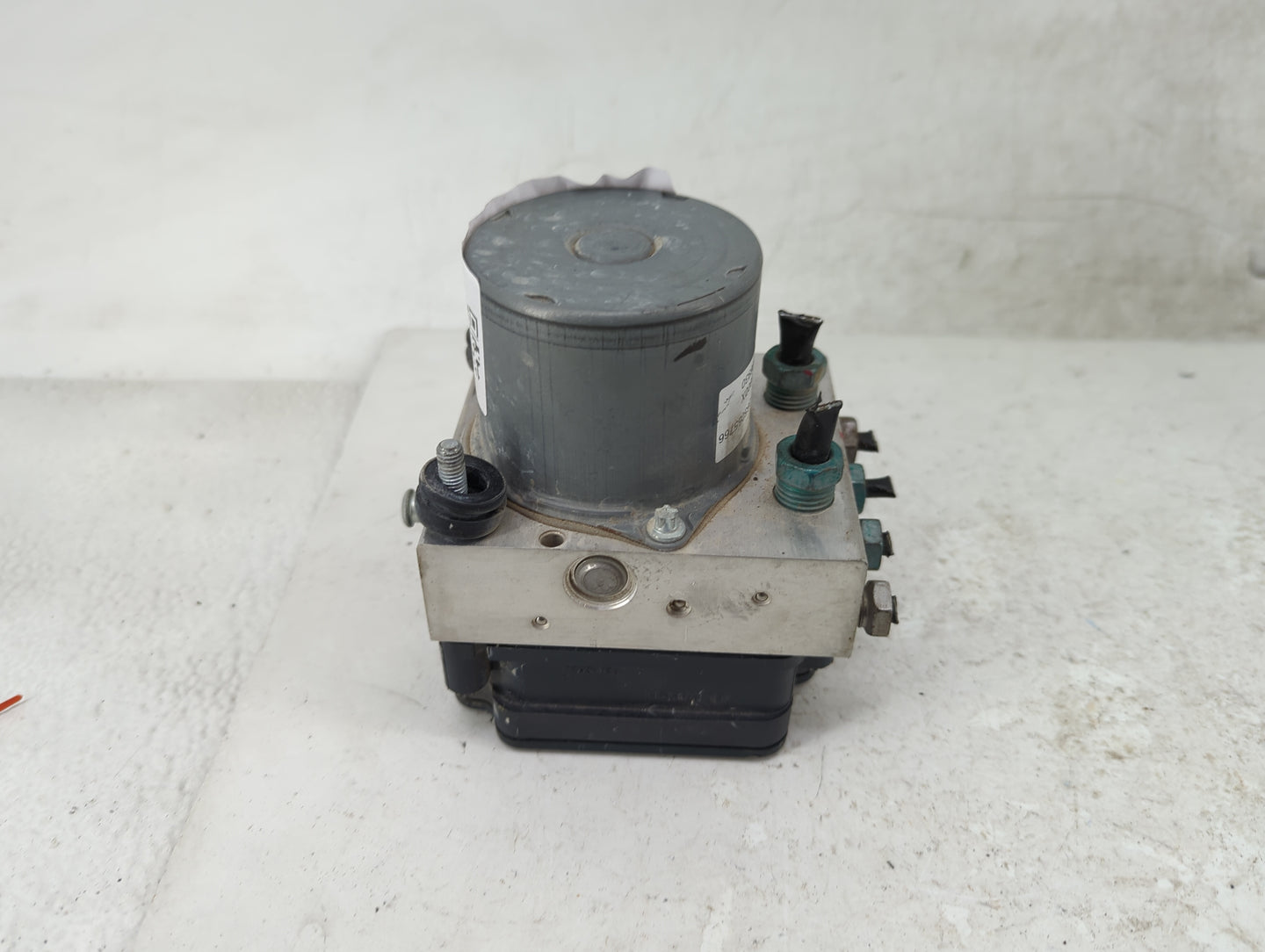 2019-2021 Chevrolet Malibu ABS Pump Control Module Replacement P/N:065055766 Fits Fits 2019 2020 2021 OEM Used Auto Parts - 